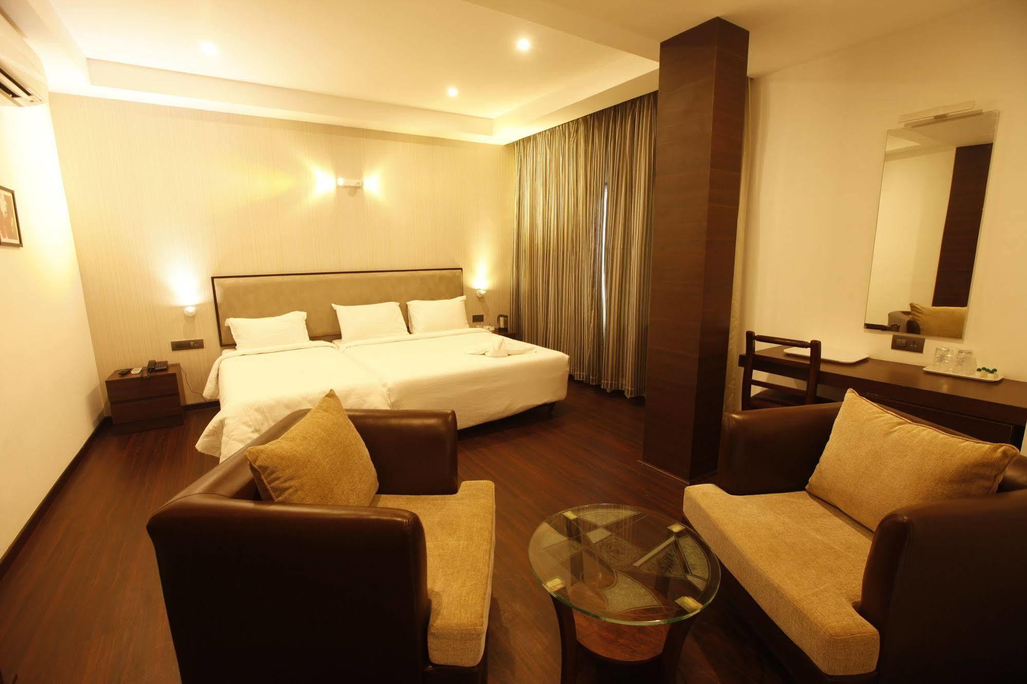 Brownstar Boutique Hotel 钦奈 外观 照片