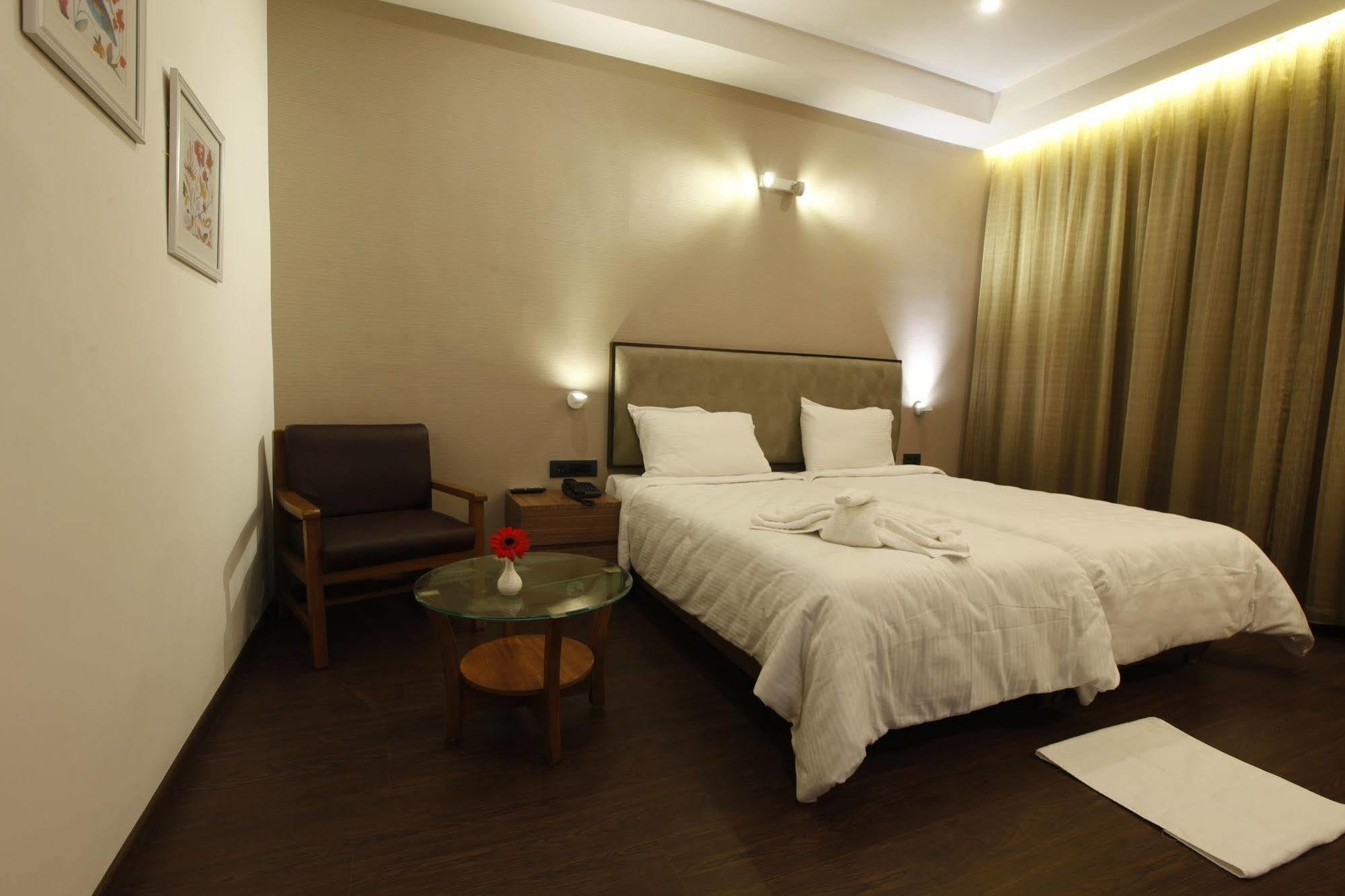 Brownstar Boutique Hotel 钦奈 外观 照片