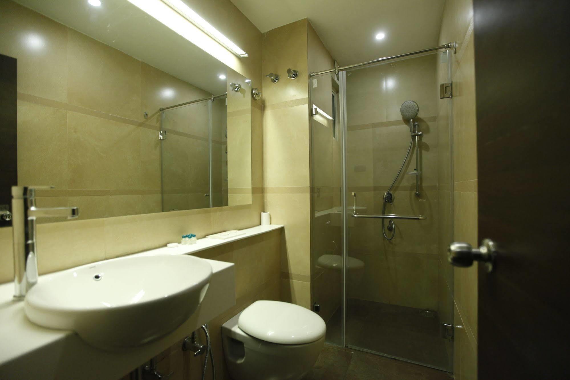 Brownstar Boutique Hotel 钦奈 外观 照片